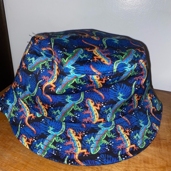 Bucket Hat- lizards - Picture 1 of 3